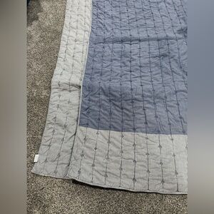 Serena & Lily queen cotton lightweight reversible comforter quilt